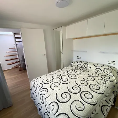 Lar De Apartmento En La Playa 산신소